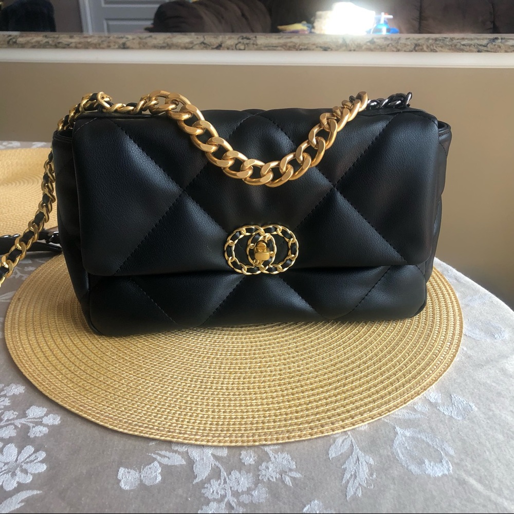 Baginc Black Leather Handbag